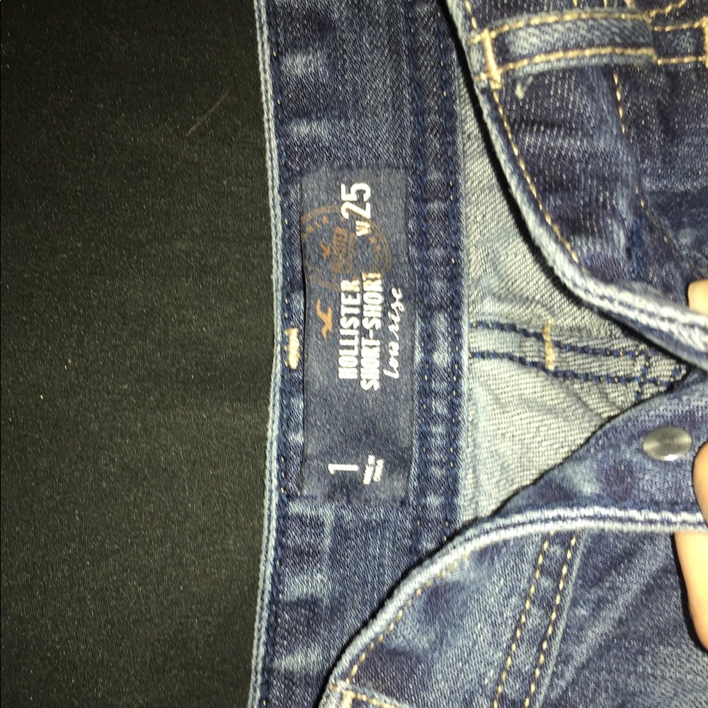 Hollister distressed shorts